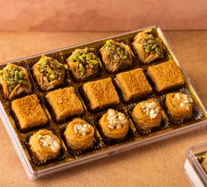 Assorted Baklava {15 Pcs}