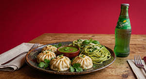 Paneer Momo 4pcs + Spaghetti Green Souce + Sprite 250ml