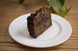 Banana Chocochip Cake (slice)