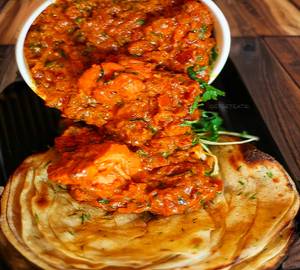 Butter Chicken with Lachha Paratha
