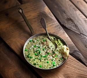 Methi mutter malai