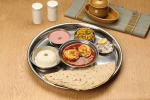Egg Curry Thali