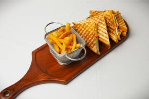 Paneer Tikka Grilled Sandwich
