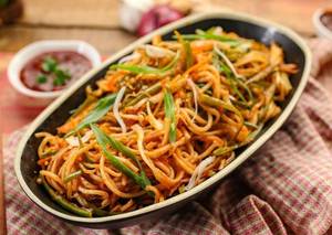Schezwan noodles