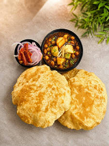 Delhi Style Chole Bhature
