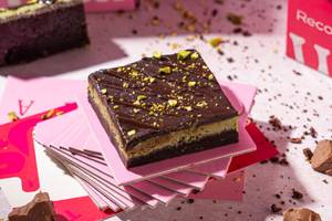 Pistachio Kunafa Brownie