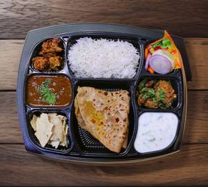Puran Poli Thali