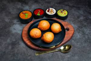 Mysore Bonda (4 Pcs)