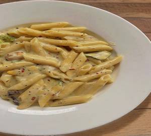 White Sauce Pasta