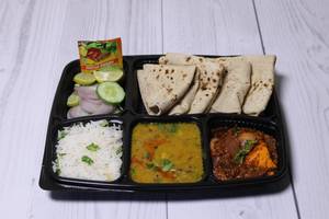Paneer Do Pyaza Thali             
