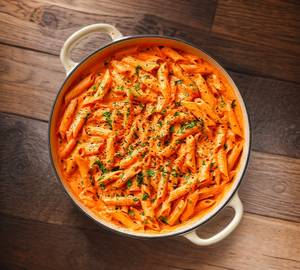 Mix Sauce Cheesy Pasta