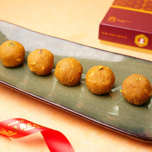 BESAN LADDU