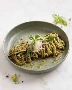 Classic Pesto Linguine