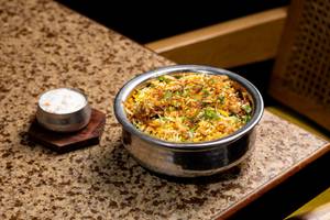 Chicken Dum Biryani 