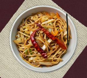 Veg Hakka Noodles