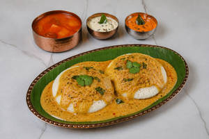 Karaikudi Korma Idli (2 Pcs)