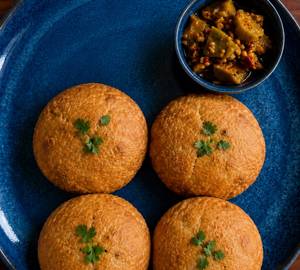Crispy Aloo Kachori