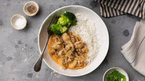 Russian Chicken Stroganoff With Herbed Rice And Sauteed Vegetables