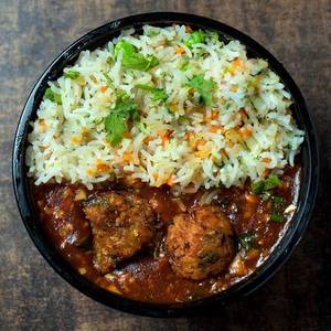 Gravy Manchurian With Fried Rice