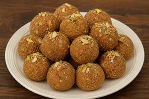 Churma Ladoo Pure Ghee 250gm