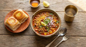 Cheese Misal Pav