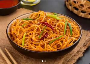 Veg Chilli Garlic Noodles (Serves 2)