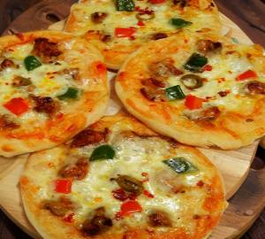 Chicken pocket pizza