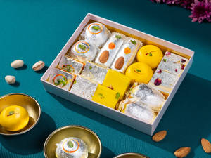 KOVA ASSORTED MITHAI