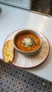 Roasted Tomato & Basil Soup