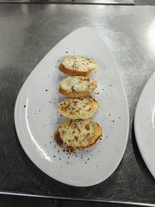 Aglio Olio And Cheese Bread