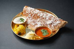 Paneer Benne Dosa