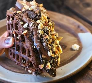 Assorted Nuts Choco Waffle