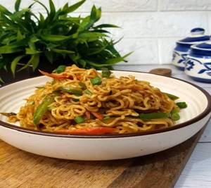 Veg Maggi [Serves 1]