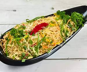Veg Hakka Noodle  