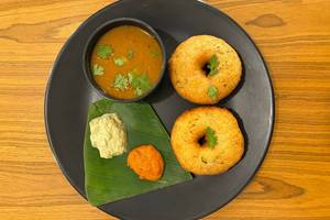 Medu Vada (2 Pcs)