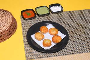 Paneer Fried Momos [10 Pieces]