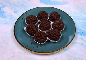 Choco Chip Laddu