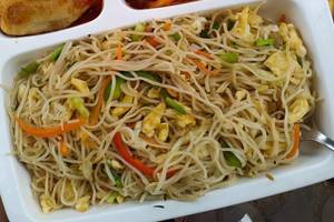 Egg Hakka Noodles