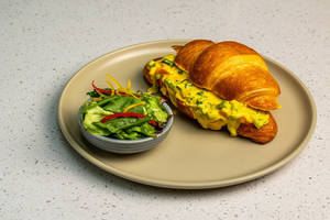 Melt In Your Mouth Cheesy Croissant