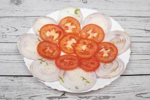 Onion Tomato Salad