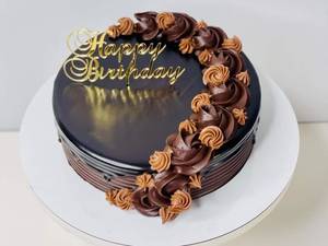 Lucious chocolate cake