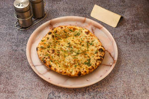 Paneer Masala Kulcha 1 Pcs