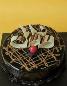 Chocolate Caramel Cake