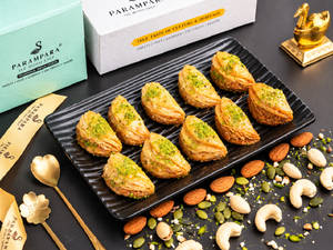 GUJIYA BAKLAVA