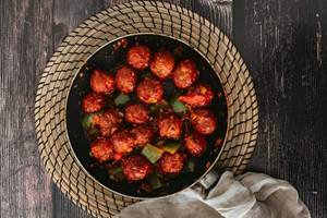 Veg manchurian dry [8 pieces]