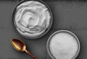 Curd with Sugar