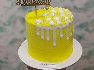 Classic pineapple cake