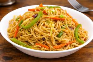 Jain Veg Hakka Noodles