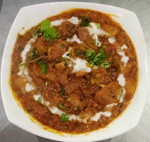 Mushroom matar masala