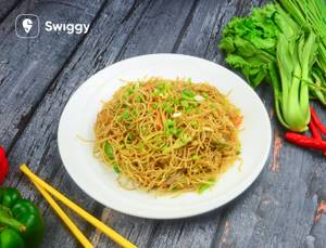 Veg hakka chow
